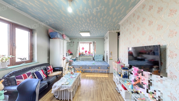 莱茵河畔二手房实景图