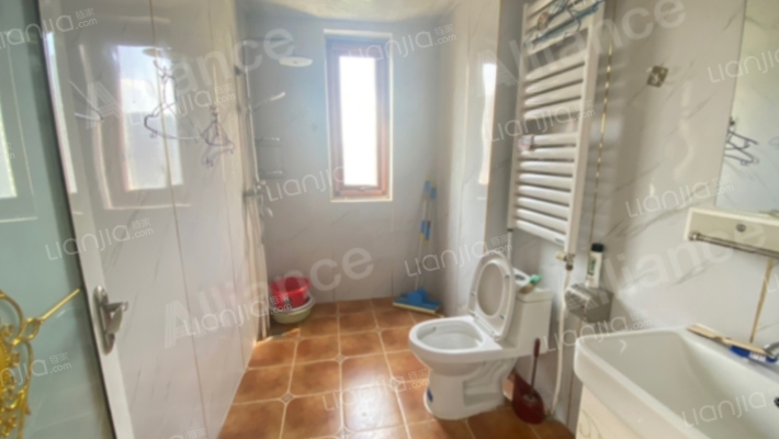 高铁新干线双卫大三居，明厨明卫-卫生间B