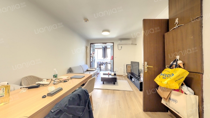 彩虹城三区二手房实景图