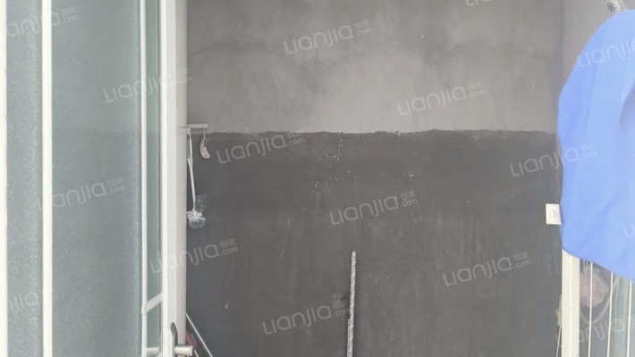 水岸花城 3室1厅 南 北-卫生间