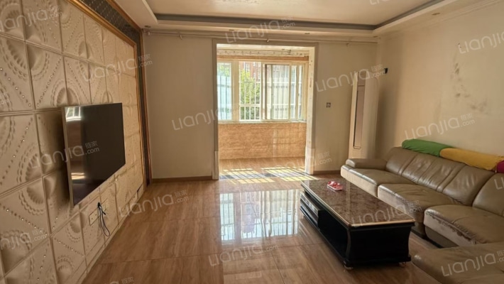 新城嘉苑D区二手房实景图