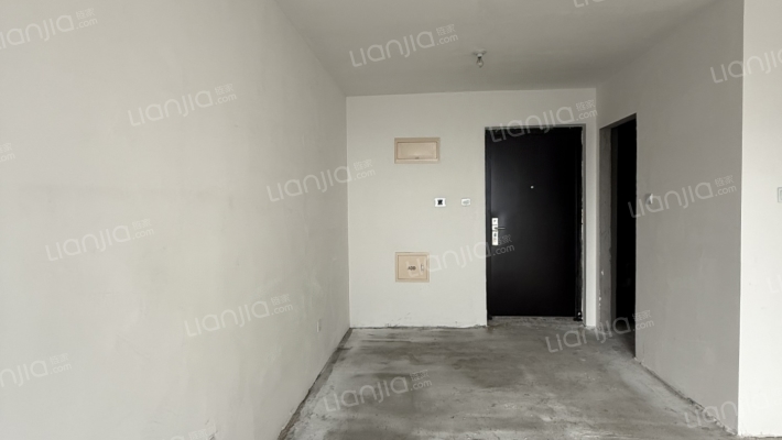 鸿坤理想尔湾 南北 通透三居 精装修没住过-餐厅