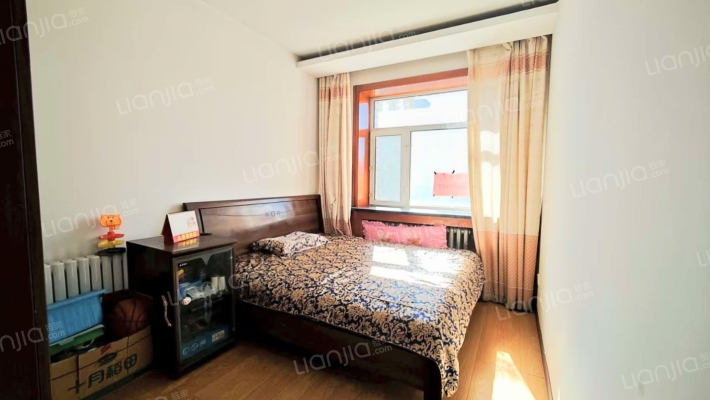 人武小区二手房实景图