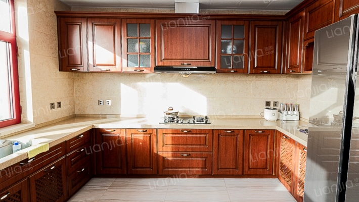 泰和王  府  3居室双卫206平米精装修出售-厨房