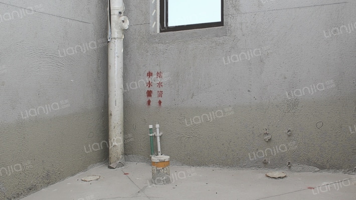 高新区 天伦湾  南北通透户型 中高层 视野开阔-卫生间