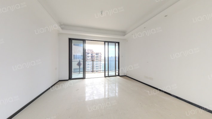 龙光玖龙湾二手房实景图