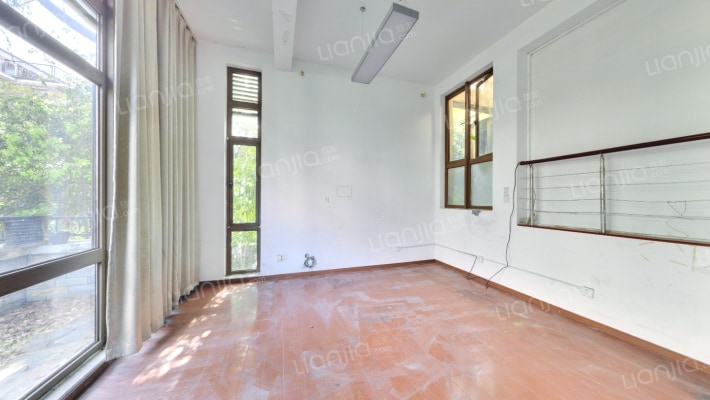 依云郡(别墅)二手房实景图