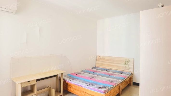 全阳格局，大社区，集体供暖，精装修，交通便利-卧室B