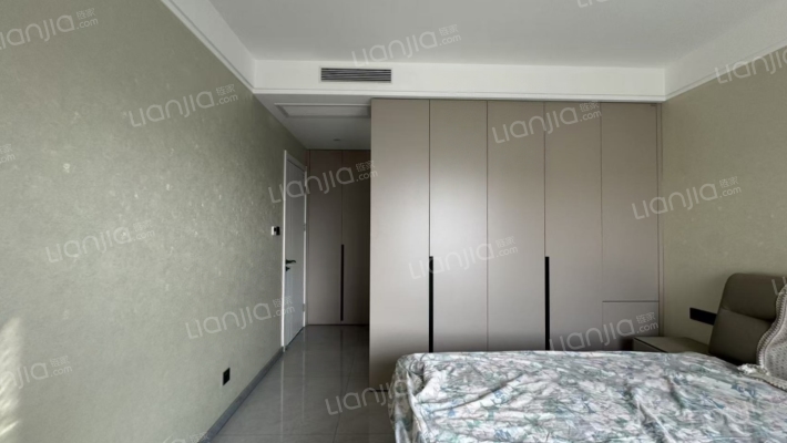 全明格局 户型方正 一梯两户 集中供暖 采光无遮挡-卧室C