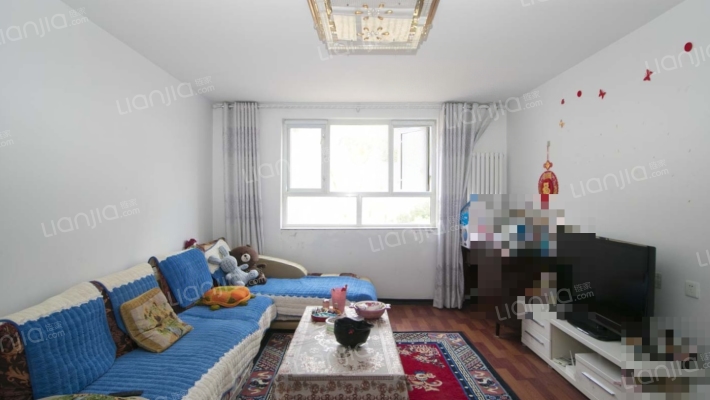 依翠园二手房实景图