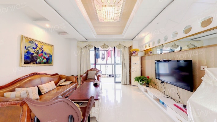 世博名邸二手房实景图