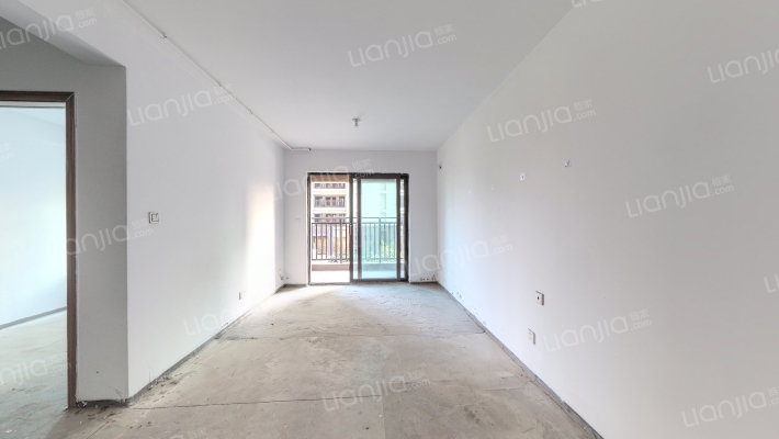 龙光玖台花苑二手房实景图