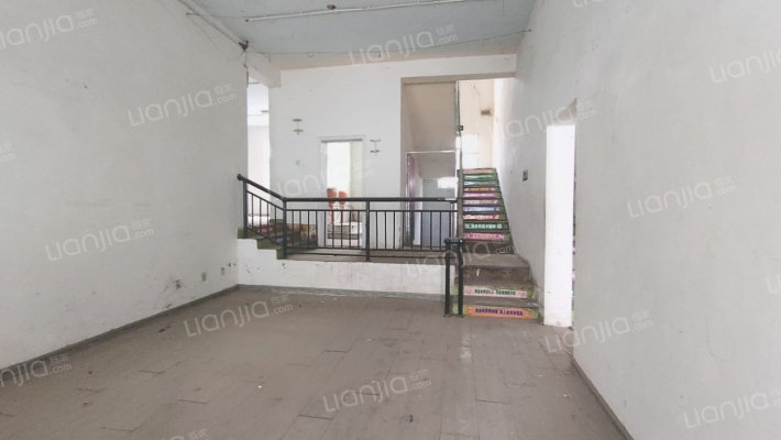 顺发路二高东家属院二手房实景图