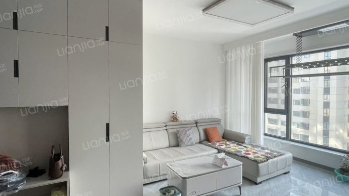 金都渤海玖龙府二手房实景图