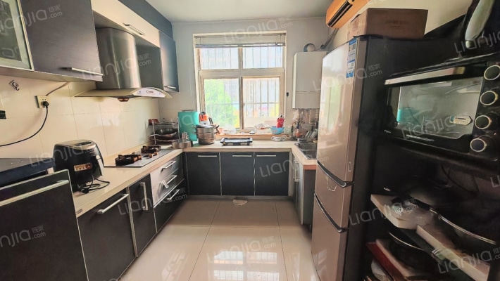 豪门庄园 4室2厅 南 北-厨房