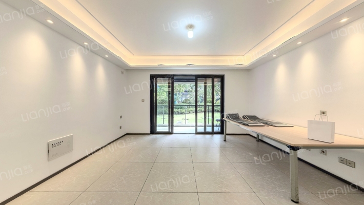 晴湾上园二区二手房实景图