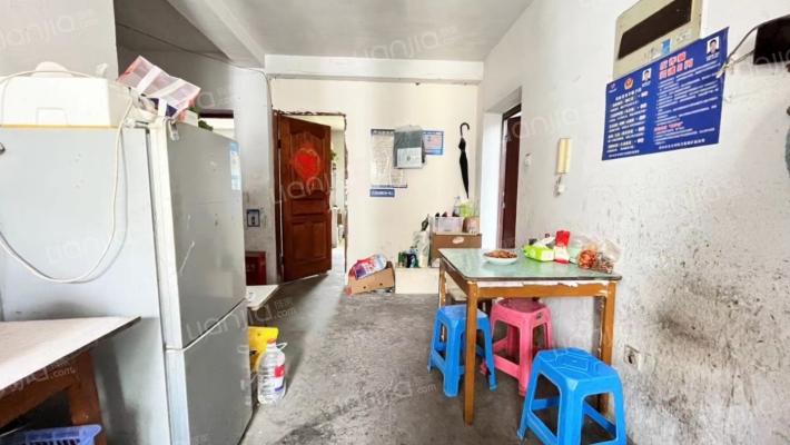 百灵佳苑南区二手房实景图