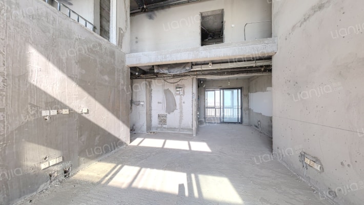 恒伟西雅韵公馆二手房实景图