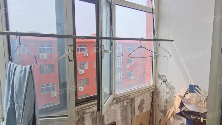 交通便利，生活便捷，房本满五，配套完善-阳台