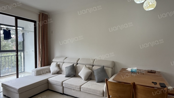 衍宏美丽春天三期二手房实景图