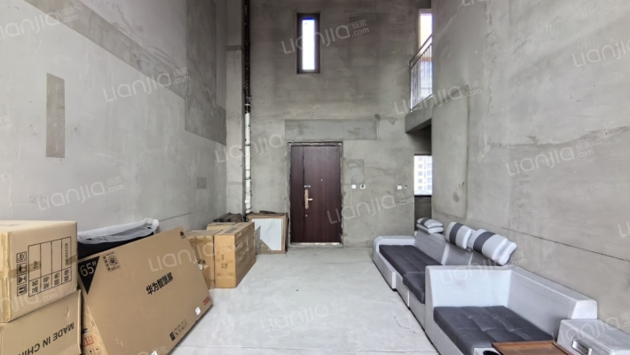 公园旁环境优美叠拼别墅 客厅挑空可封成卧室 居住舒适-餐厅