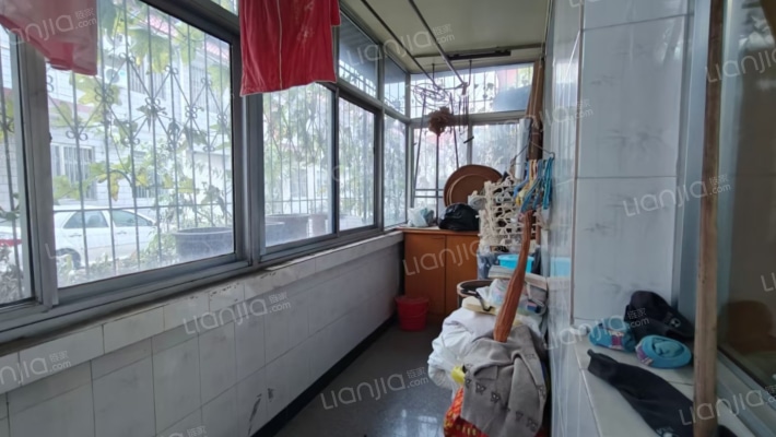 通透大四居，一楼无遮挡，范阳中路南-阳台