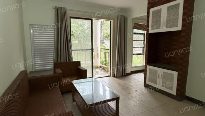 兴隆温泉高尔夫公寓二手房实景图