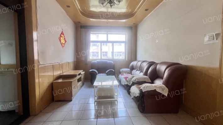 采光好，配套齐全，购物方便，交通便利。-客厅