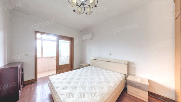 双河新村二手房实景图