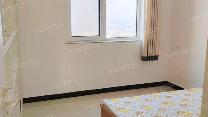 三利中和城一期   采光无遮挡    南北通透四居-卧室B