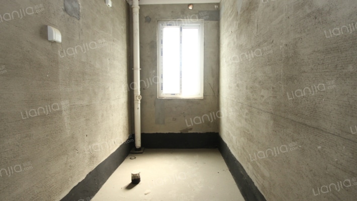天明城三期的房子，房间面积比较大，视野比较好，随时-卫生间B