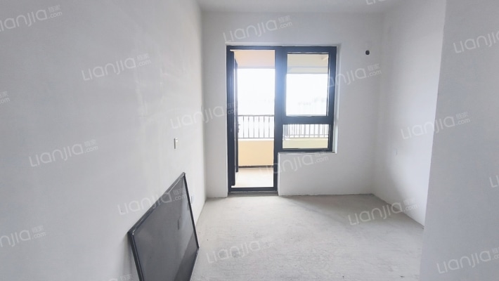 高新区中冶二期大三居，南北通透，无遮挡-卧室C