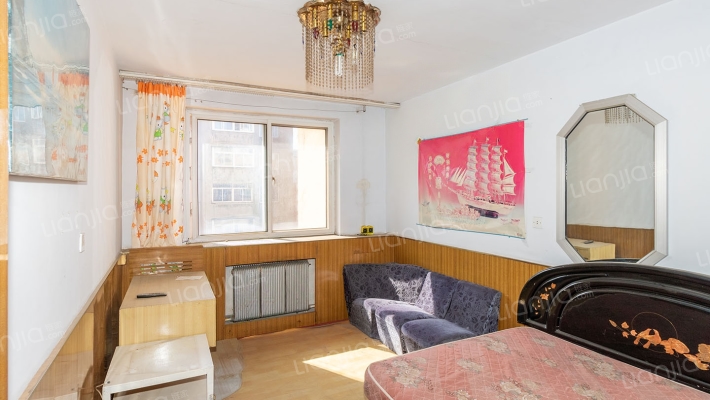 铁路八千平小区二手房实景图