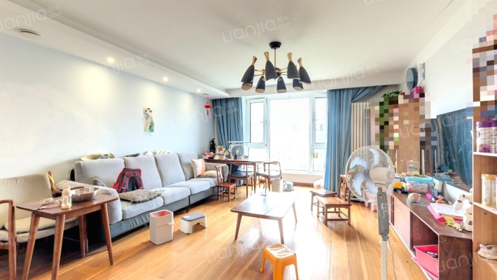 骏城二手房实景图