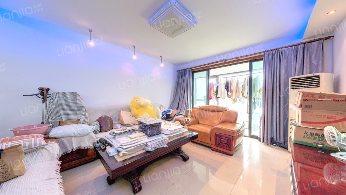 中天湖畔花园二手房实景图