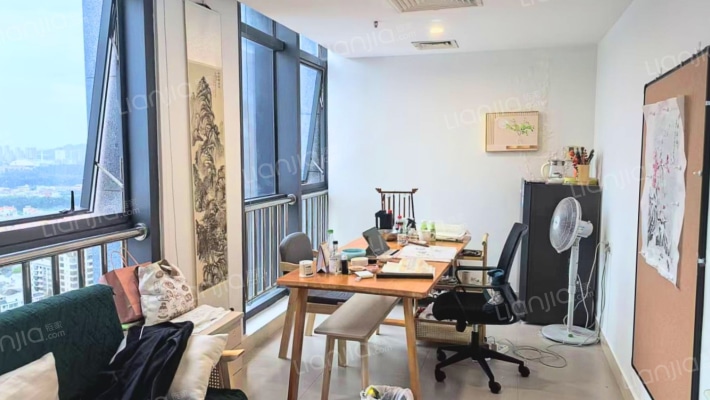 商务大厦二手房实景图