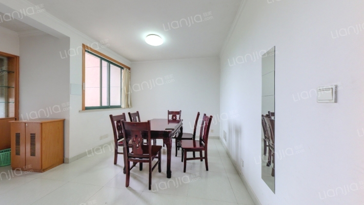 君悦华庭西区二手房实景图