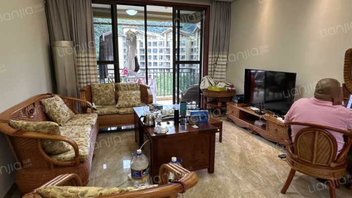 石梅山庄三期水生活二手房实景图