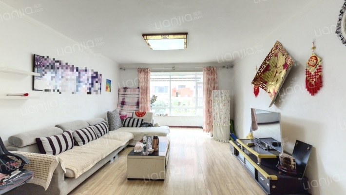 亚泰国际花园二手房实景图