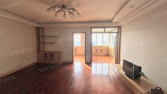 新安小区 3室2厅 南 北-客厅