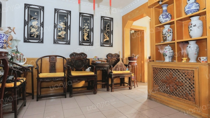 工业街28号院二手房实景图