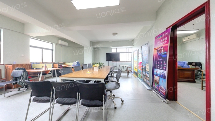 嘉翔大厦二手房实景图