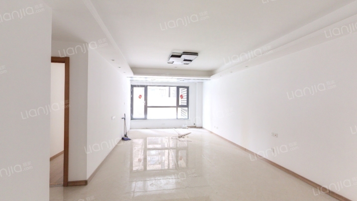 滨江翡翠城二手房实景图