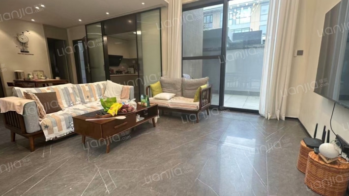 神州半岛宸汐院二手房实景图