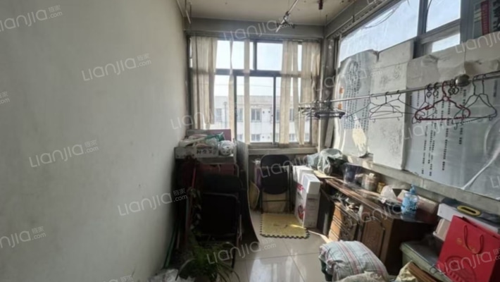 新安小区 3室2厅 南 北-阳台