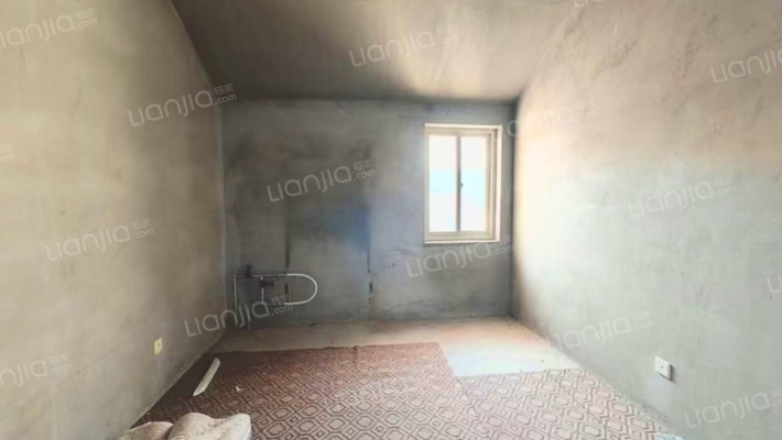 永安小区 4室2厅 南 北-阁楼