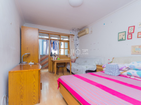 北京不看地下室不看地下室集体供暖有电梯南北