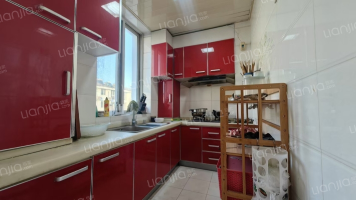 名流五期 三居 集中供暖 看房方便-厨房