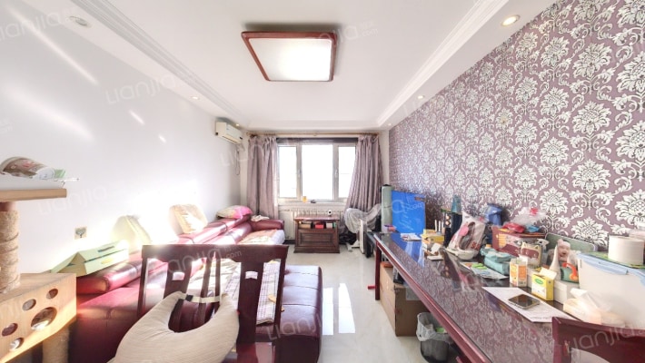 新泉大厦二手房实景图