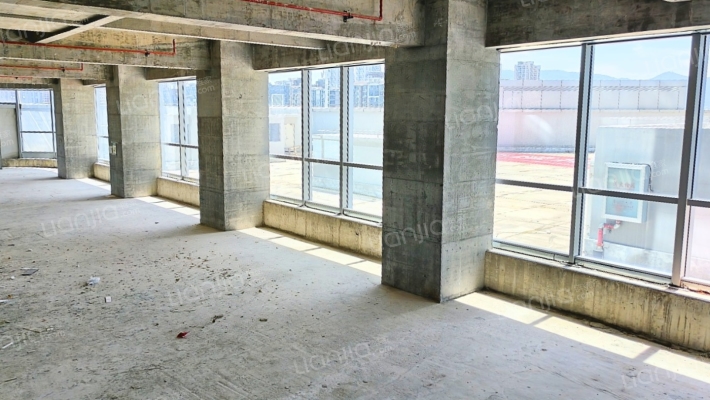 建材家居总部大厦二手房实景图